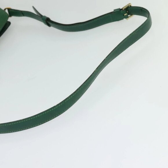 LOUIS VUITTON Epi Capuchin Shoulder Bag Green M52344 LV Auth 129902 - Picture 8 of 16